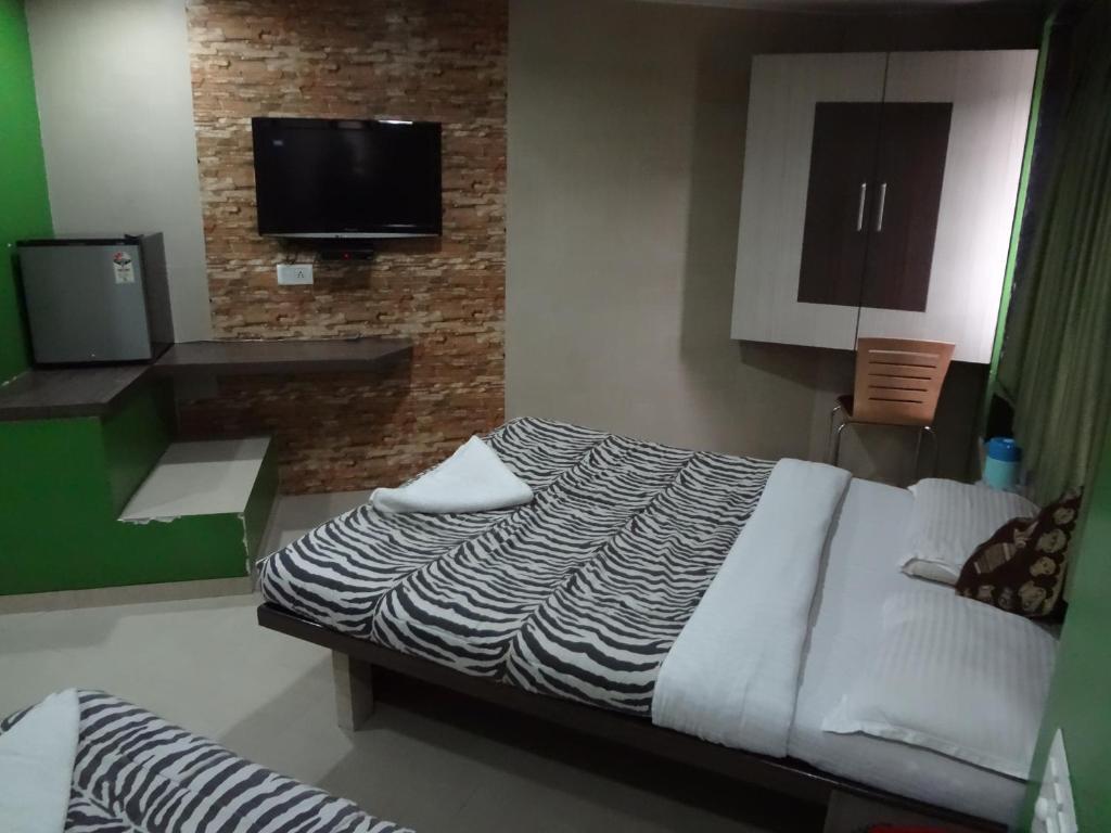 Hotel Crescent มุมไบ ภายนอก รูปภาพ